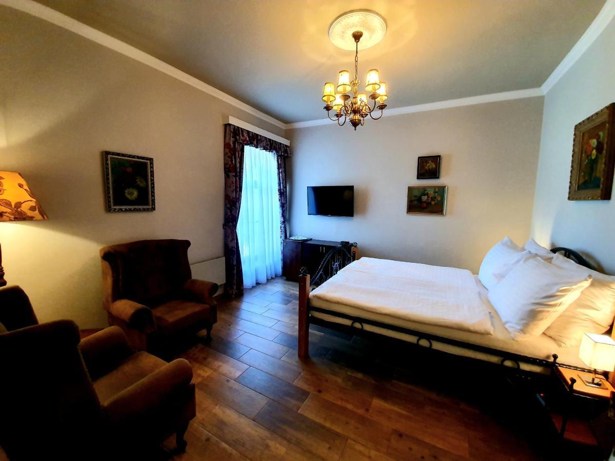 Lesni Hotel Perslak Nová Bystřice Kültér fotó