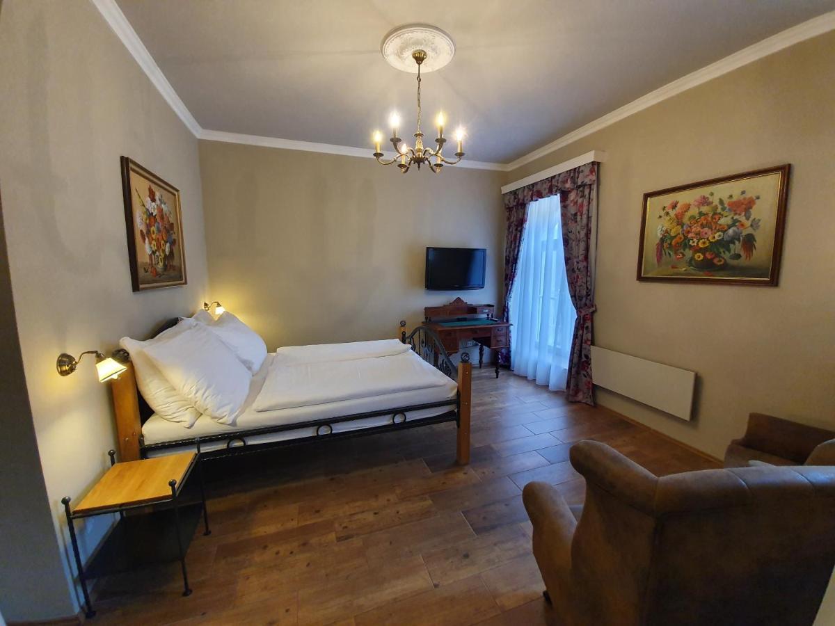Lesni Hotel Perslak Nová Bystřice Kültér fotó