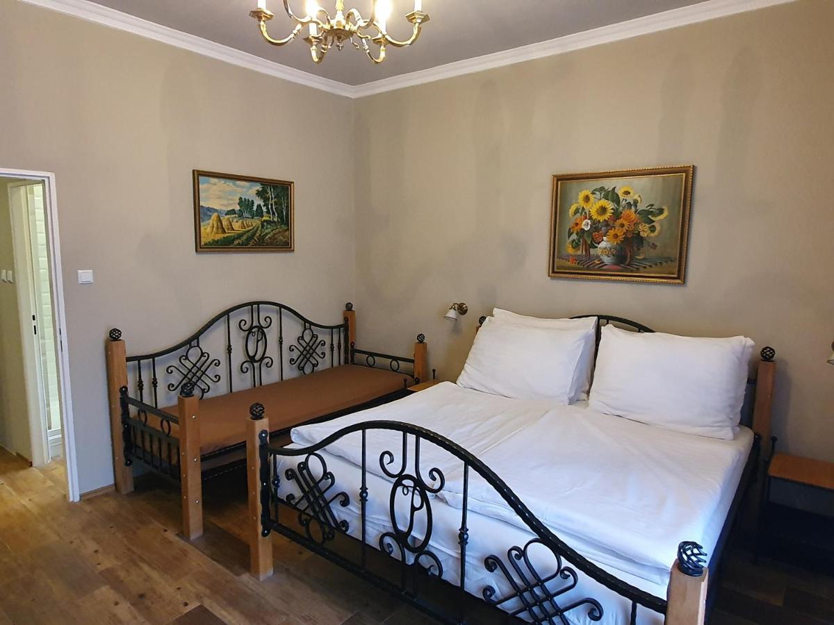 Lesni Hotel Perslak Nová Bystřice Szoba fotó