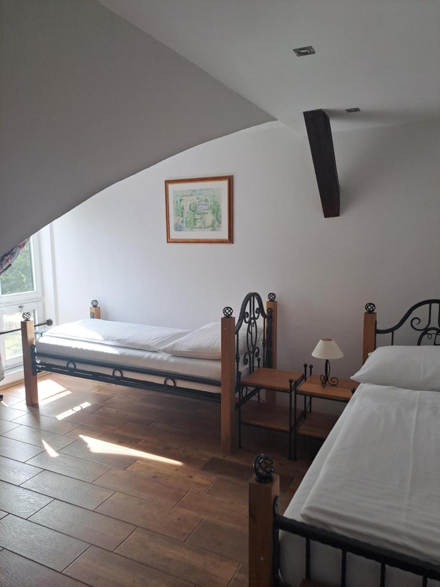 Lesni Hotel Perslak Nová Bystřice Kültér fotó