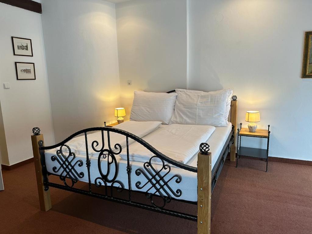 Lesni Hotel Perslak Nová Bystřice Szoba fotó