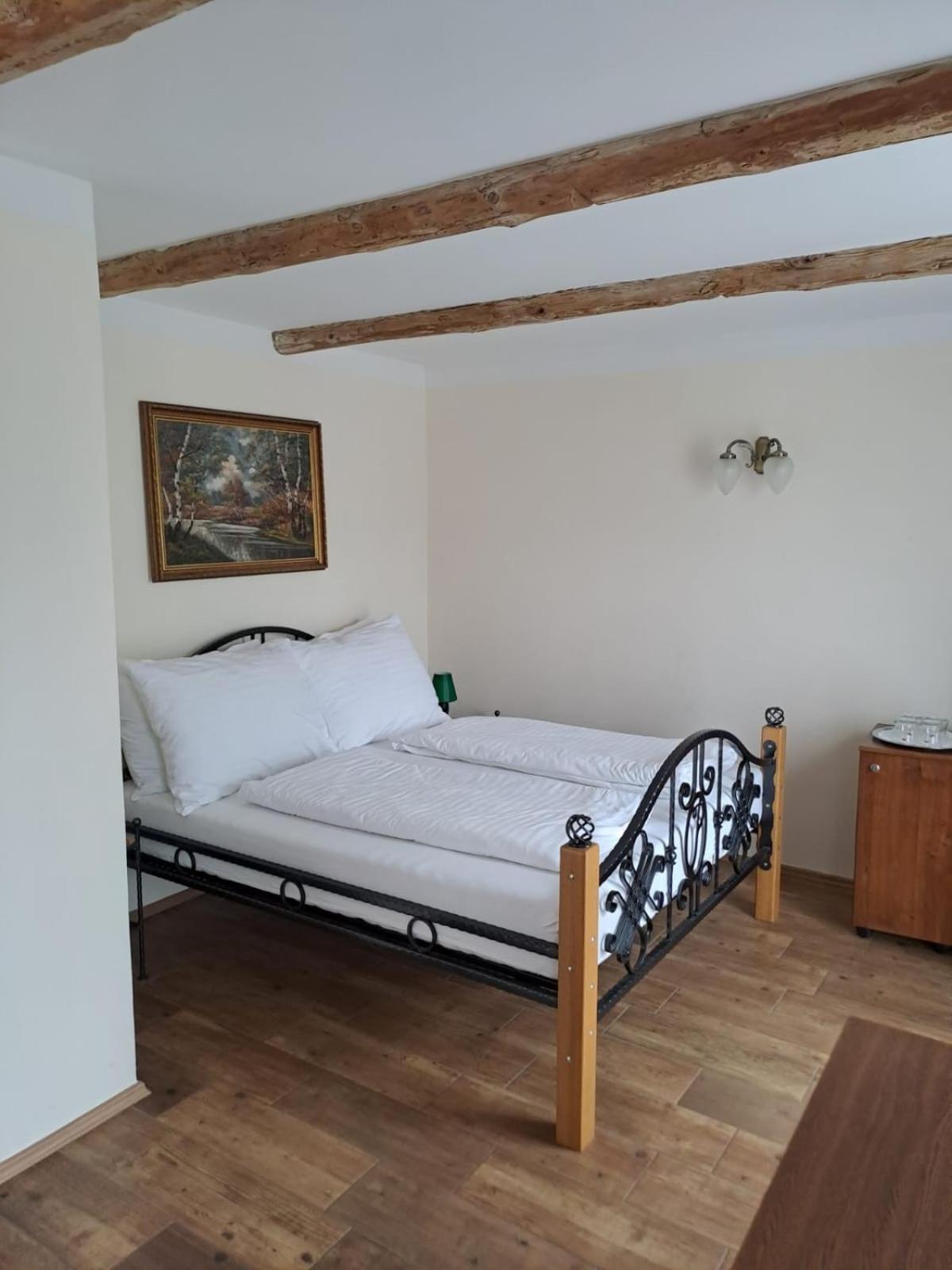 Lesni Hotel Perslak Nová Bystřice Kültér fotó