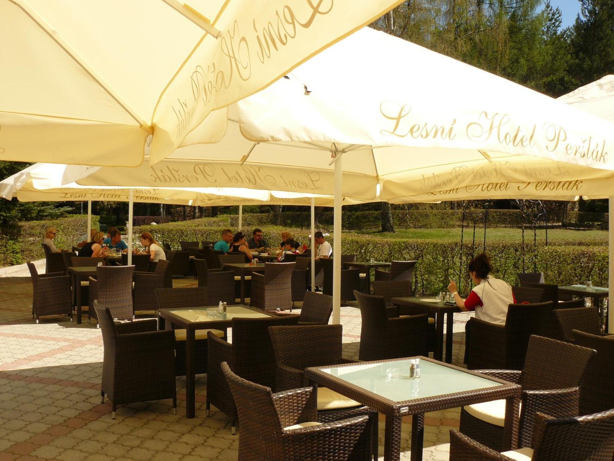 Lesni Hotel Perslak Nová Bystřice Kültér fotó