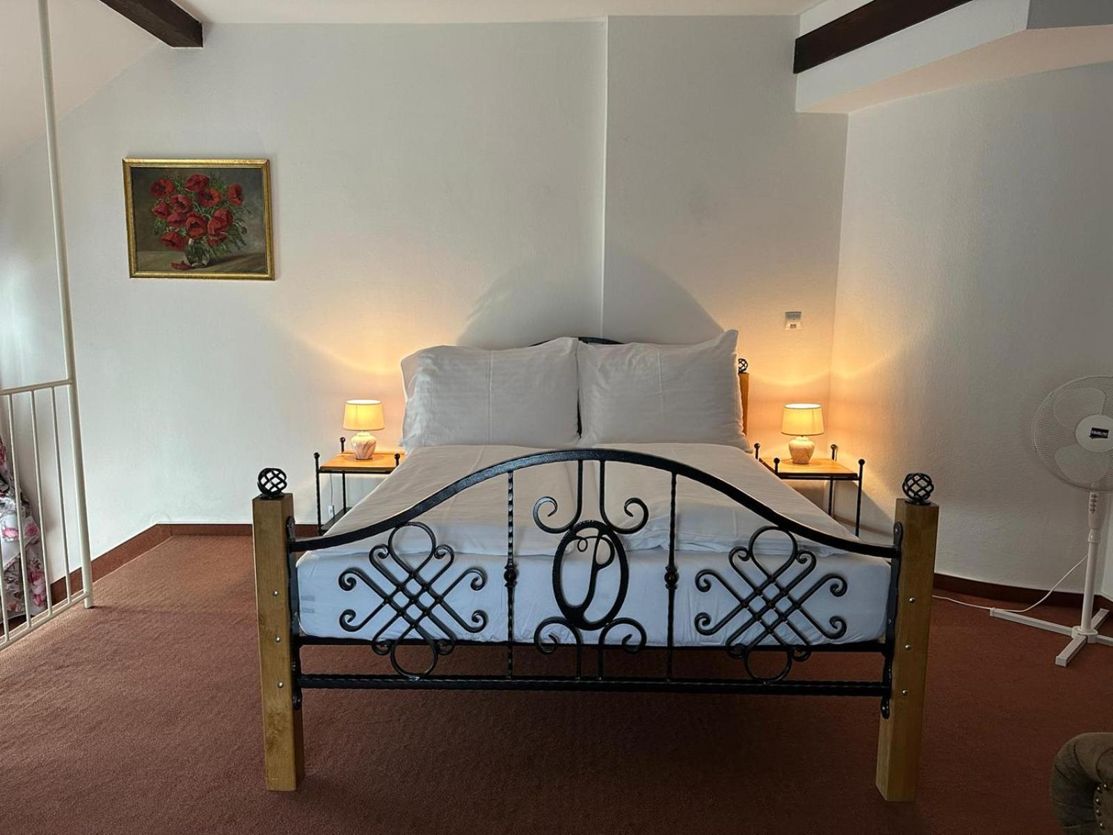 Lesni Hotel Perslak Nová Bystřice Kültér fotó